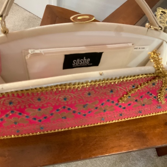 Embroidered Sequin Gold Bow Handmade Elegant Purse - Picture 10 of 12